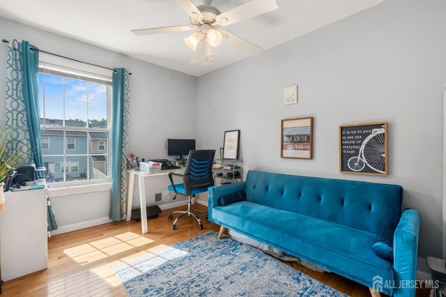 23 Gwizdak Court, Sayreville, NJ 08872