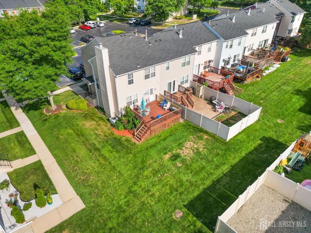 23 Gwizdak Court, Sayreville, NJ 08872