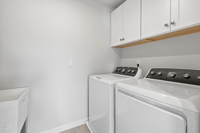 2904 Landon Oaks Court, New Hill, NC 27562