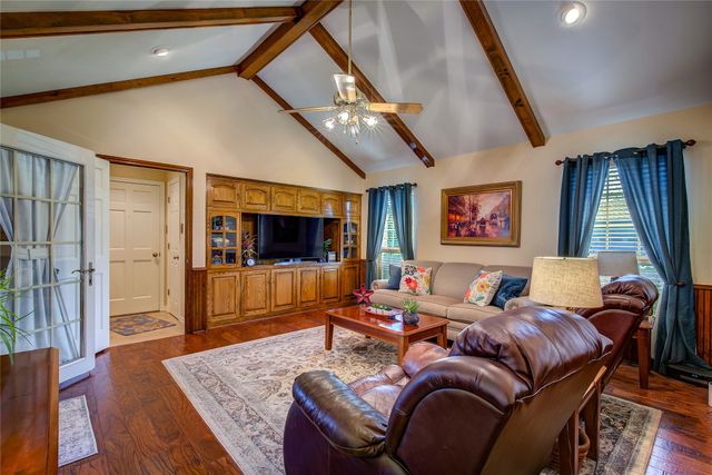 804 River Oaks Drive, Greenville, TX 75402