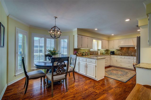 804 River Oaks Drive, Greenville, TX 75402