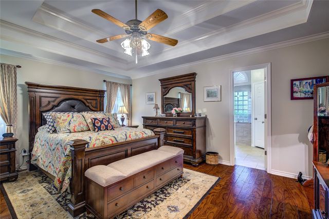 804 River Oaks Drive, Greenville, TX 75402
