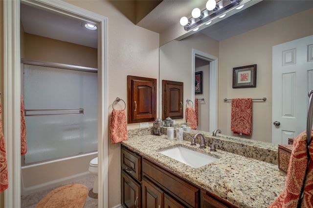 804 River Oaks Drive, Greenville, TX 75402