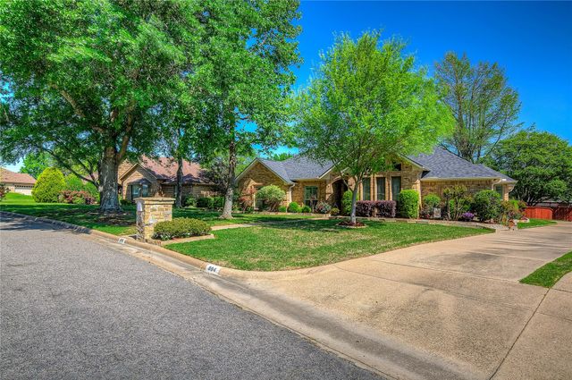 804 River Oaks Drive, Greenville, TX 75402