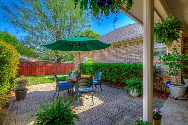 804 River Oaks Drive, Greenville, TX 75402