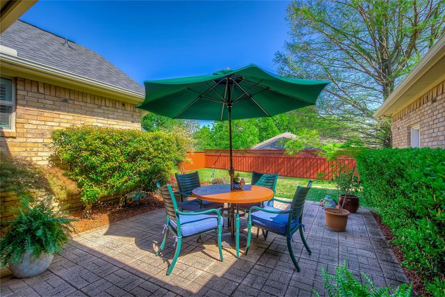 804 River Oaks Drive, Greenville, TX 75402