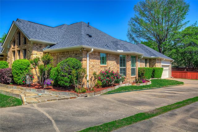 804 River Oaks Drive, Greenville, TX 75402