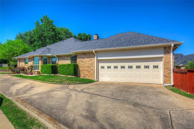 804 River Oaks Drive, Greenville, TX 75402