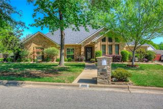 804 River Oaks Drive, Greenville, TX 75402