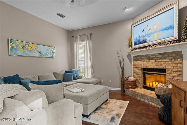 628 MISTY MORNING Court, Jacksonville, FL 32218