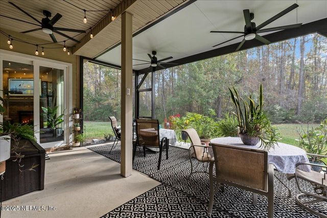 628 MISTY MORNING Court, Jacksonville, FL 32218