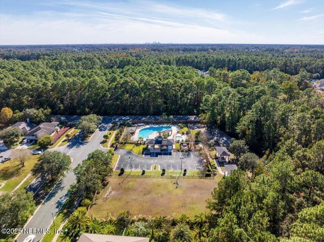 628 MISTY MORNING Court, Jacksonville, FL 32218