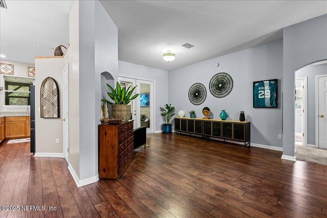 628 MISTY MORNING Court, Jacksonville, FL 32218