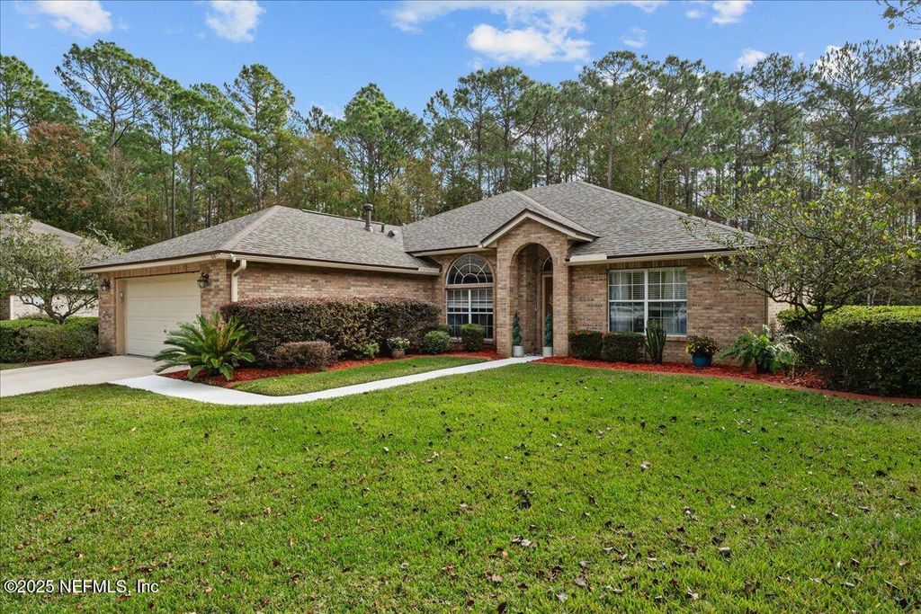 628 MISTY MORNING Court, Jacksonville, FL 32218