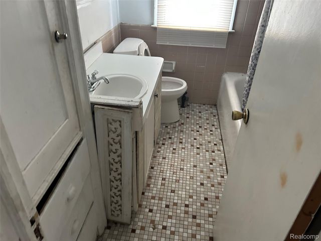 11731 Washburn Street, Detroit, MI 48204