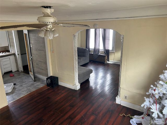 11731 Washburn Street, Detroit, MI 48204