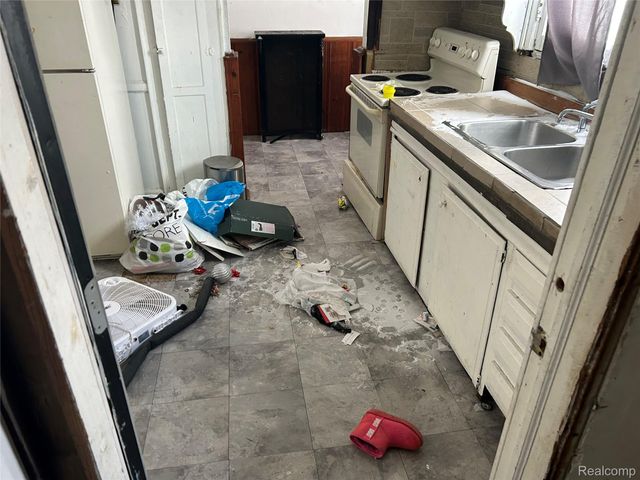 11731 Washburn Street, Detroit, MI 48204