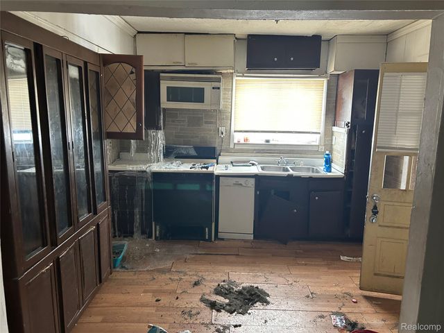 11731 Washburn Street, Detroit, MI 48204