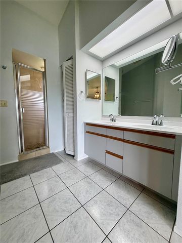 10201 36TH STREET N, Clearwater, FL 33762