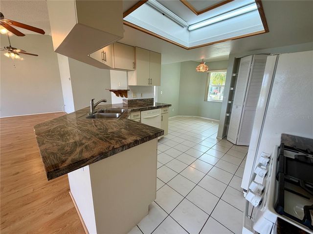 10201 36TH STREET N, Clearwater, FL 33762