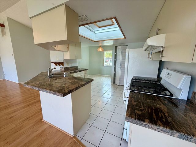 10201 36TH STREET N, Clearwater, FL 33762