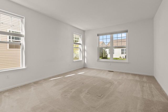 324 Gallant DRIVE, Lake Geneva, WI 53147