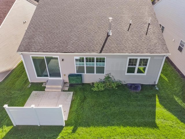 324 Gallant DRIVE, Lake Geneva, WI 53147