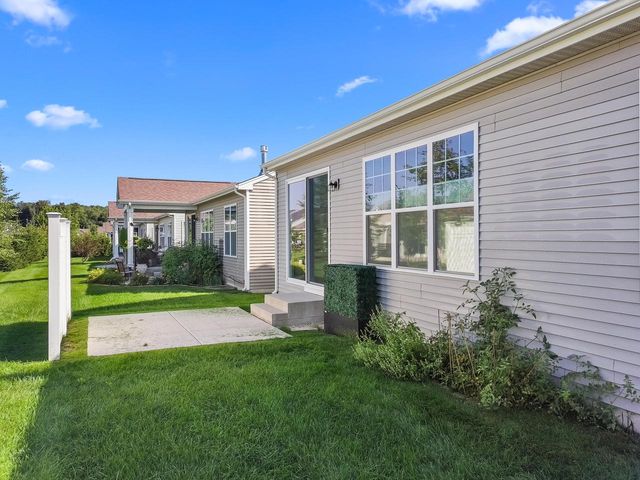 324 Gallant DRIVE, Lake Geneva, WI 53147