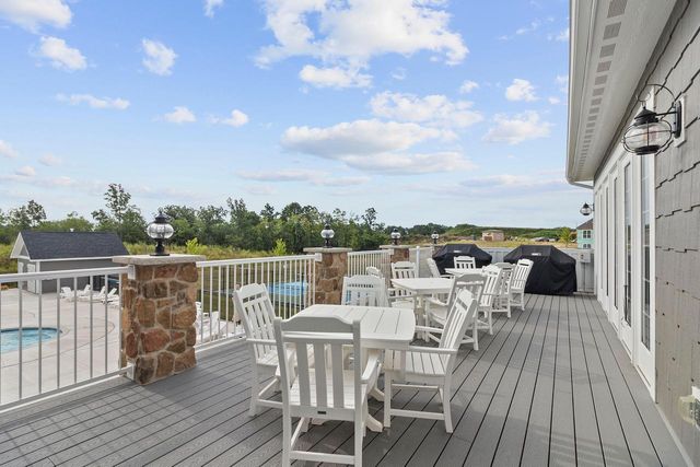 324 Gallant DRIVE, Lake Geneva, WI 53147