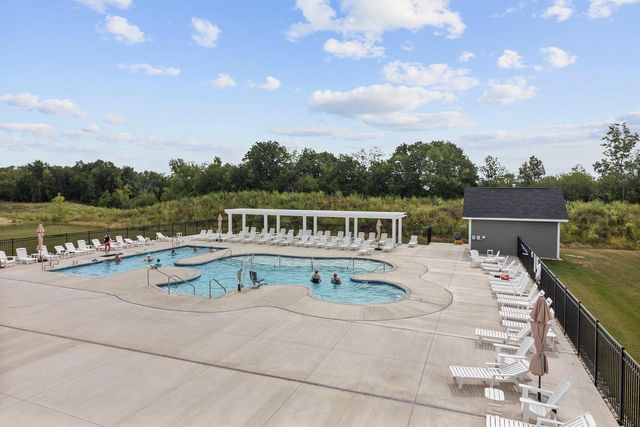 324 Gallant DRIVE, Lake Geneva, WI 53147