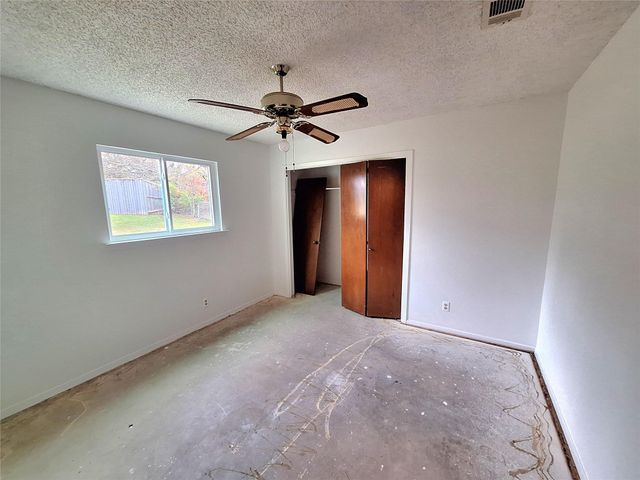 9011 Dorella LN, Austin, TX 78736