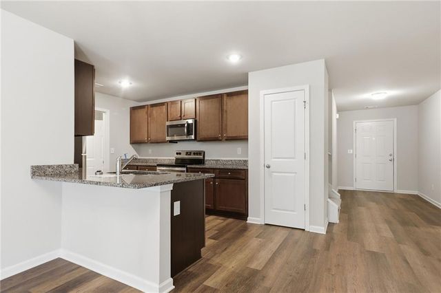 133 W Lexington Avenue, Griffin, GA 30223