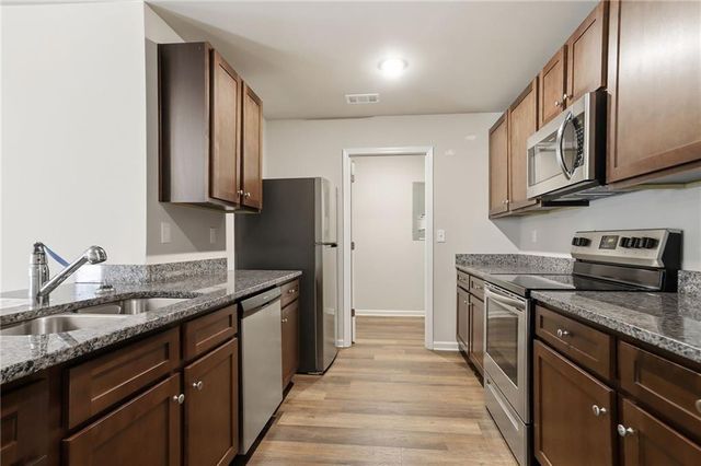 133 W Lexington Avenue, Griffin, GA 30223