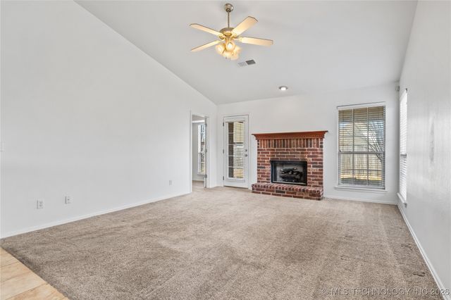 2204 E Princeton Street, Broken Arrow, OK 74012