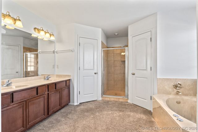 2204 E Princeton Street, Broken Arrow, OK 74012