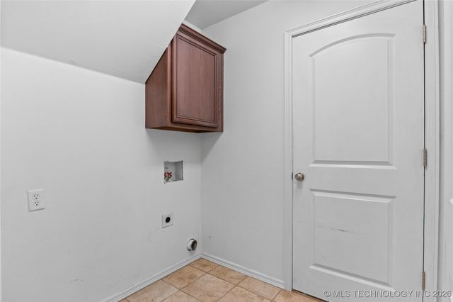 2204 E Princeton Street, Broken Arrow, OK 74012