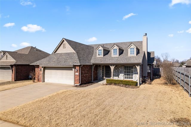 2204 E Princeton Street, Broken Arrow, OK 74012
