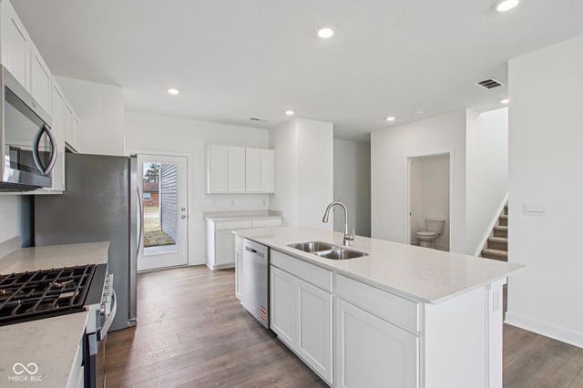 215 Springfield Crossing, Greenfield, IN 46140