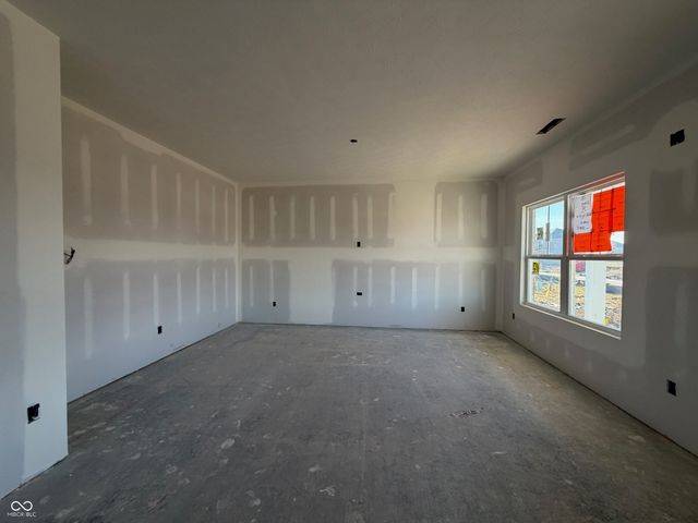 215 Springfield Crossing, Greenfield, IN 46140