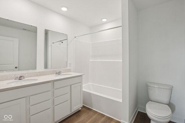 215 Springfield Crossing, Greenfield, IN 46140