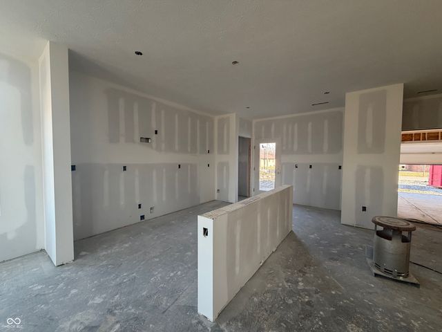 215 Springfield Crossing, Greenfield, IN 46140