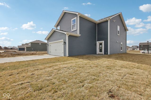 215 Springfield Crossing, Greenfield, IN 46140