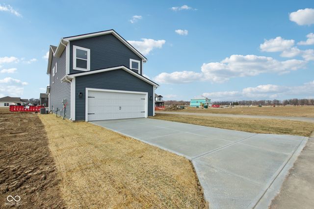 215 Springfield Crossing, Greenfield, IN 46140