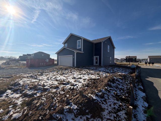 215 Springfield Crossing, Greenfield, IN 46140