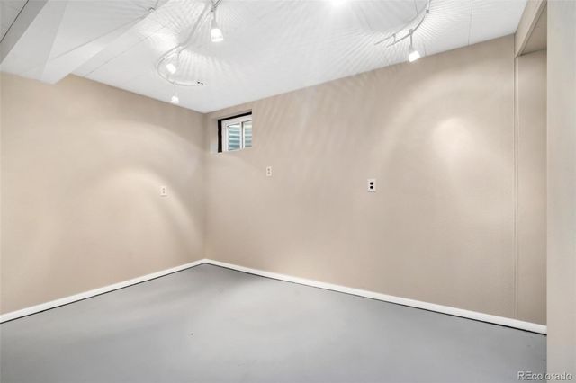 5915 Mercury Dr, Fort Collins, CO 80525