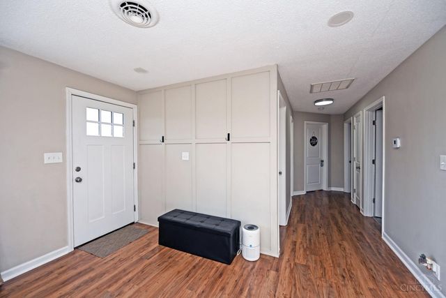 6510 St Rt 123, Franklin, OH 45005