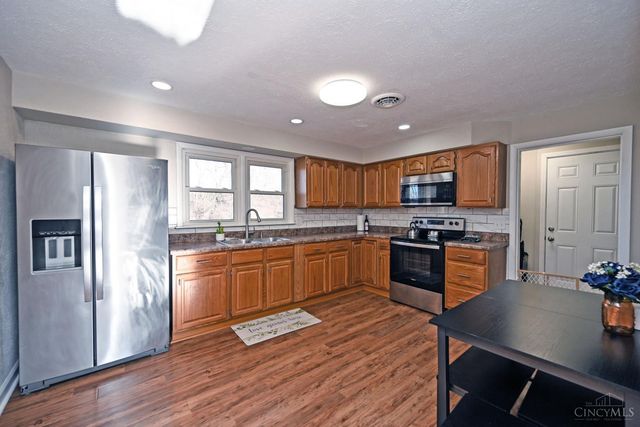 6510 St Rt 123, Franklin, OH 45005