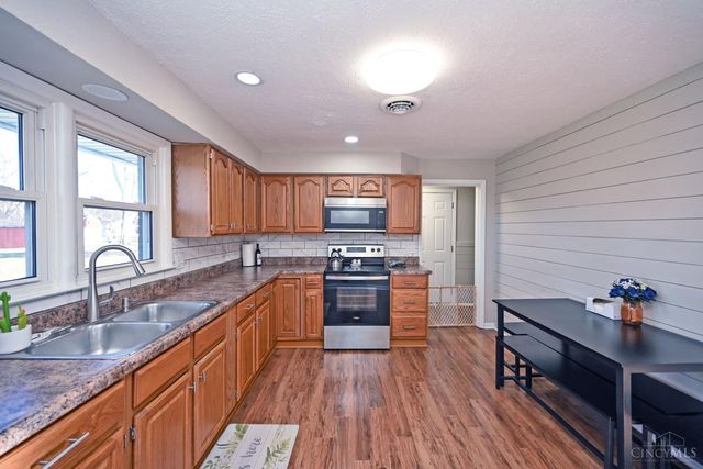 6510 St Rt 123, Franklin, OH 45005