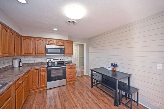 6510 St Rt 123, Franklin, OH 45005