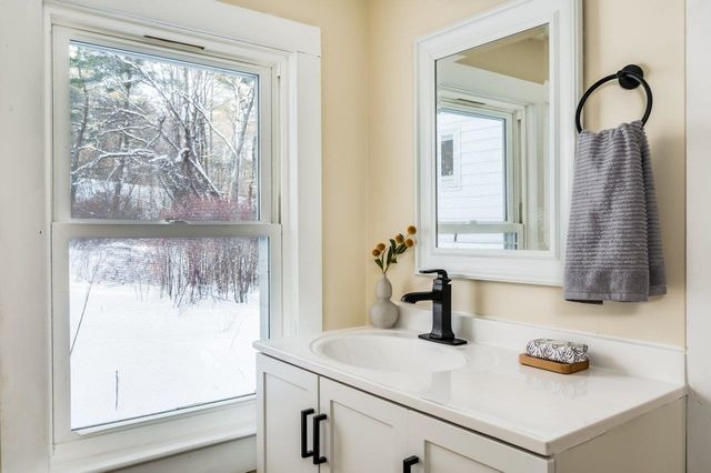 1 Valley Of Industry Road, Boscawen, NH 03303